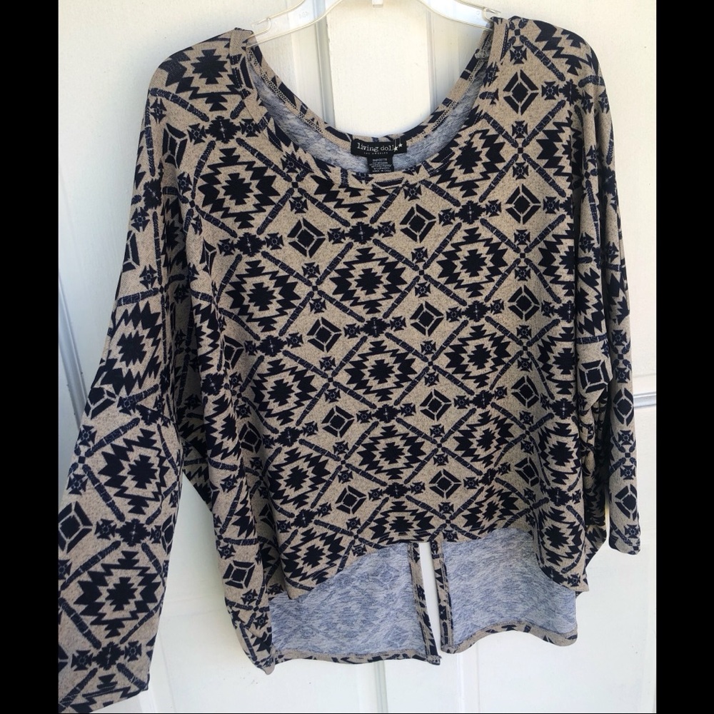 Living Doll Bohemian High Low Long Sleeve Blouse with Tortoise Buttons | size XL